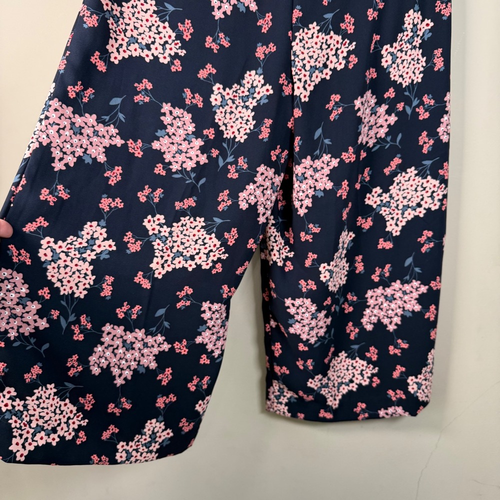 Loft NWT Floral Wide Leg Capri Pants Culottes Size 6P Office Career - Picture 4 of 9